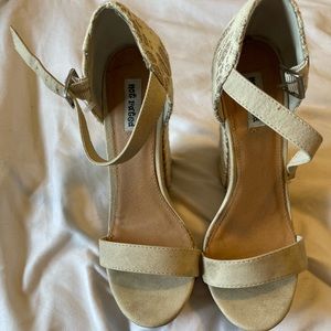 Not rated size 7 high wedges
